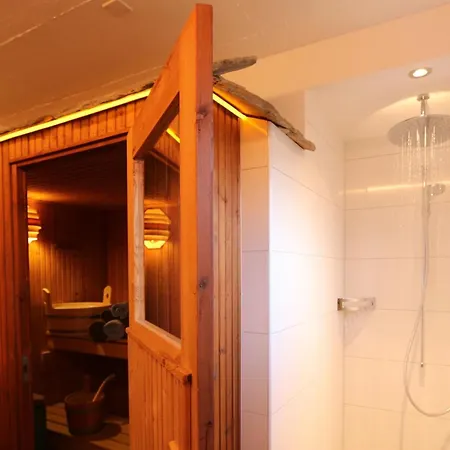 Azur Appartement-fewo 6-bettwohnung Nr- 7 By Interhome Saas-Fee